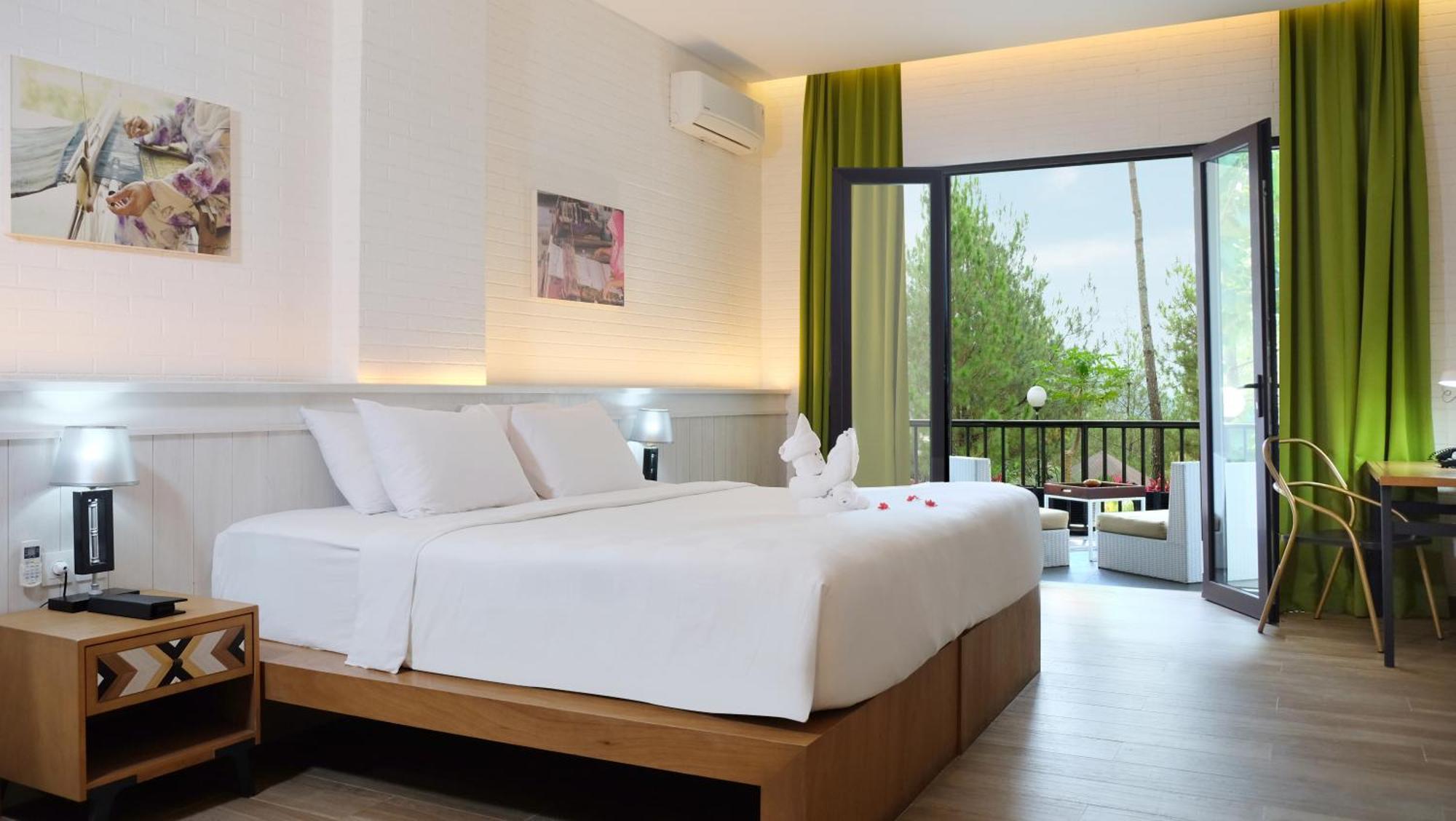Jambuluwuk Convention Hall & Resort Batu Batu  Exterior photo